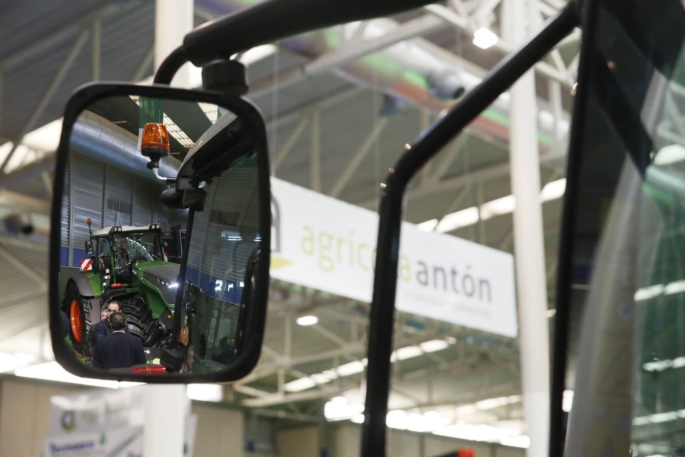 La ministra de Agricultura, Isabel García Terjerina, inaugura en Valladolid la Feria Agraria