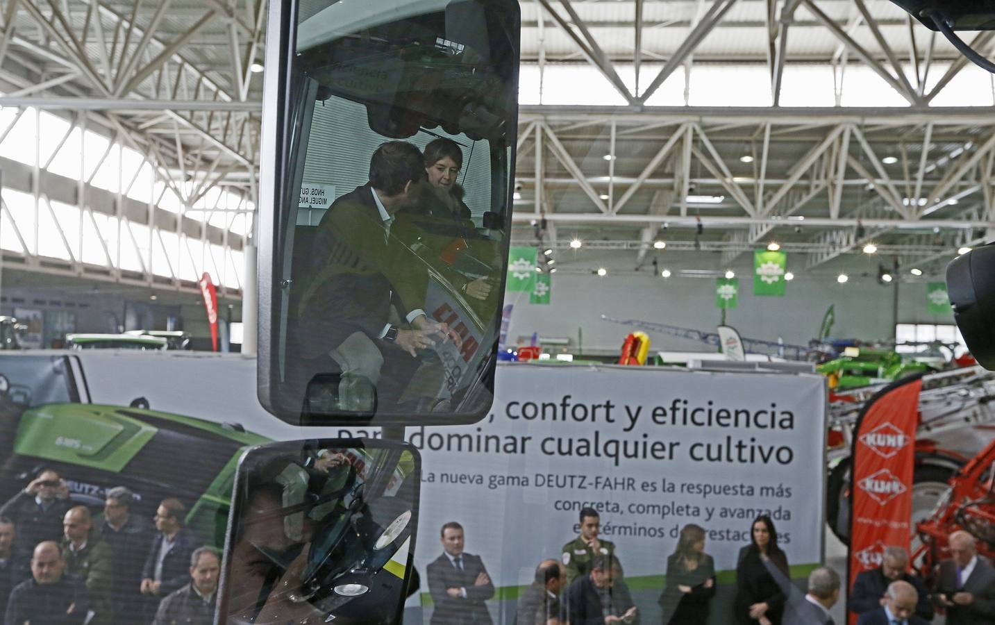 La ministra de Agricultura, Isabel García Terjerina, inaugura en Valladolid la Feria Agraria