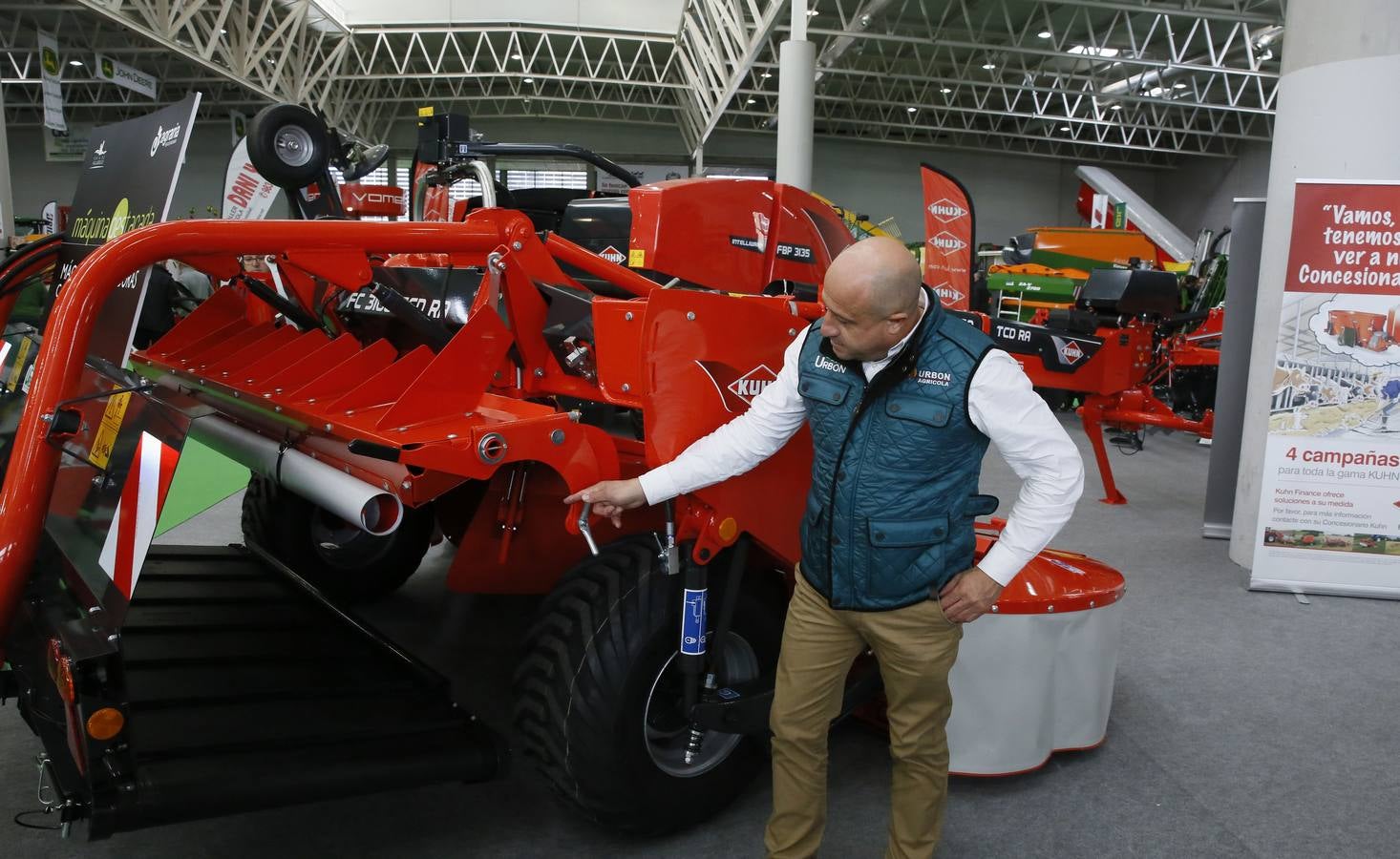 La ministra de Agricultura, Isabel García Terjerina, inaugura en Valladolid la Feria Agraria