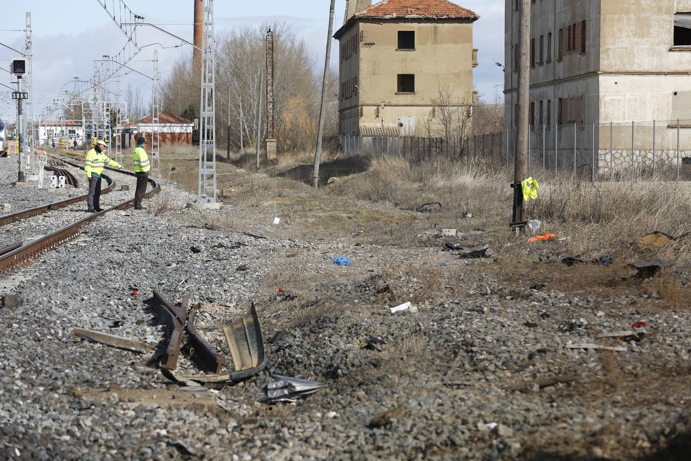 Paso a nivel de Monzón de Campos (Palencia) donde dos jóvenes fueron arrollados por un Alvia