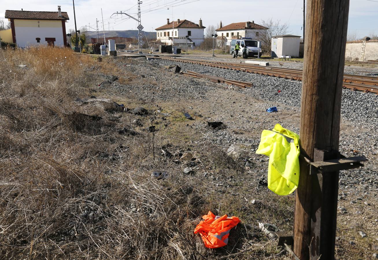 Paso a nivel de Monzón de Campos (Palencia) donde dos jóvenes fueron arrollados por un Alvia