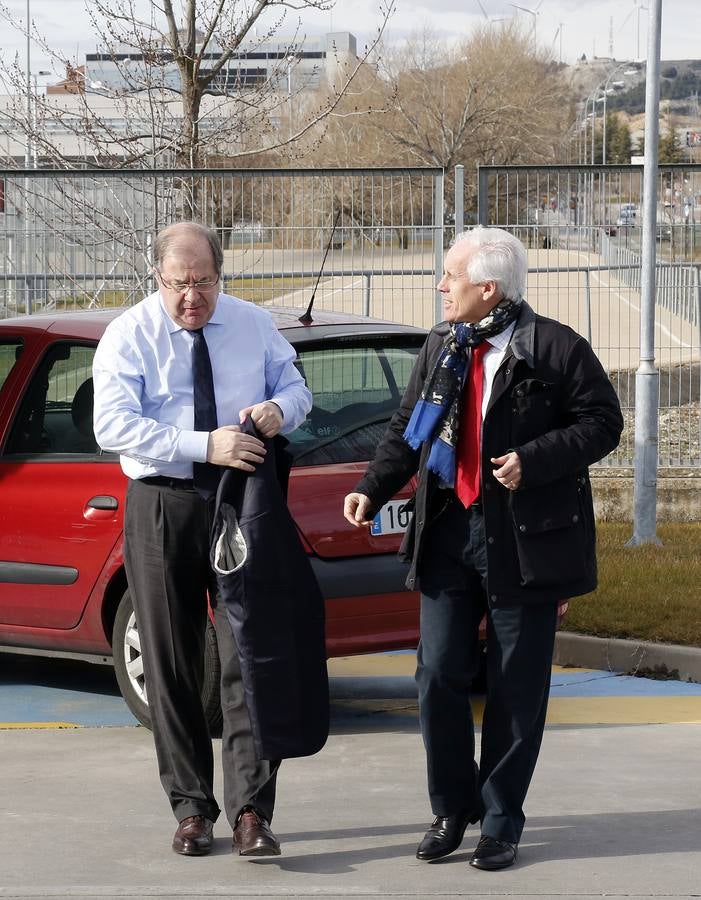 Famosos y personalidades arropan a las familias de los jóvenes arrollados por el tren en Palencia