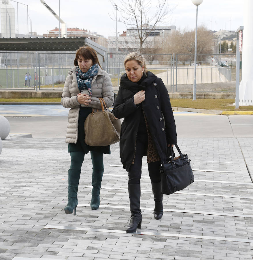Famosos y personalidades arropan a las familias de los jóvenes arrollados por el tren en Palencia