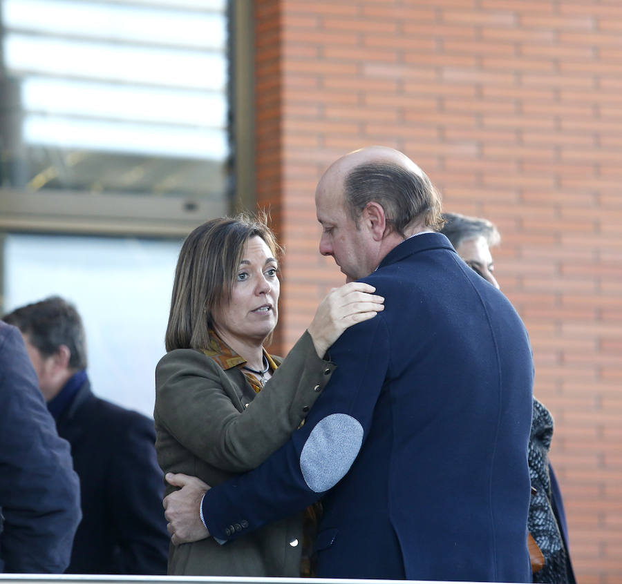 Famosos y personalidades arropan a las familias de los jóvenes arrollados por el tren en Palencia