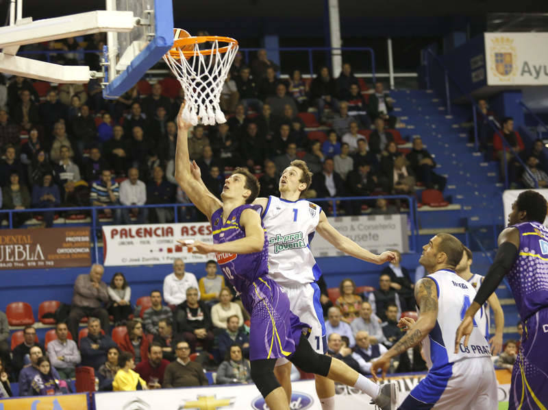 Quesos Cerrato 88-77 CB Prat