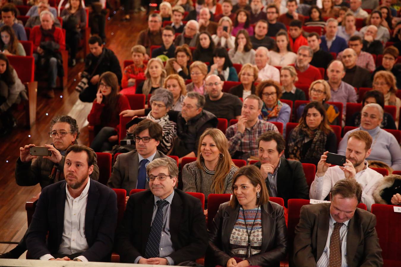 Vicente Vallés analiza la figura de Donald Trump en el Aula de Cultura de El Norte de Castilla