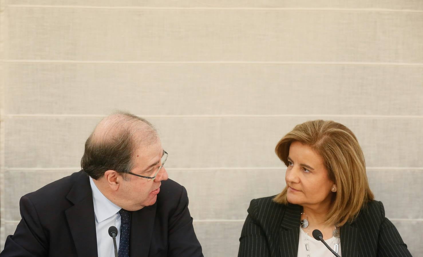 Juan Vicente Herrera y Fátima Báñez firman un convenio de colaboración en materia de Inspección de Trabajo