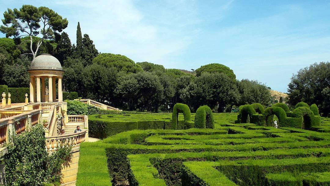 Laberinto de Horta es un jardín histórico en el distrito de Horta-Guinardó de Barcelona.