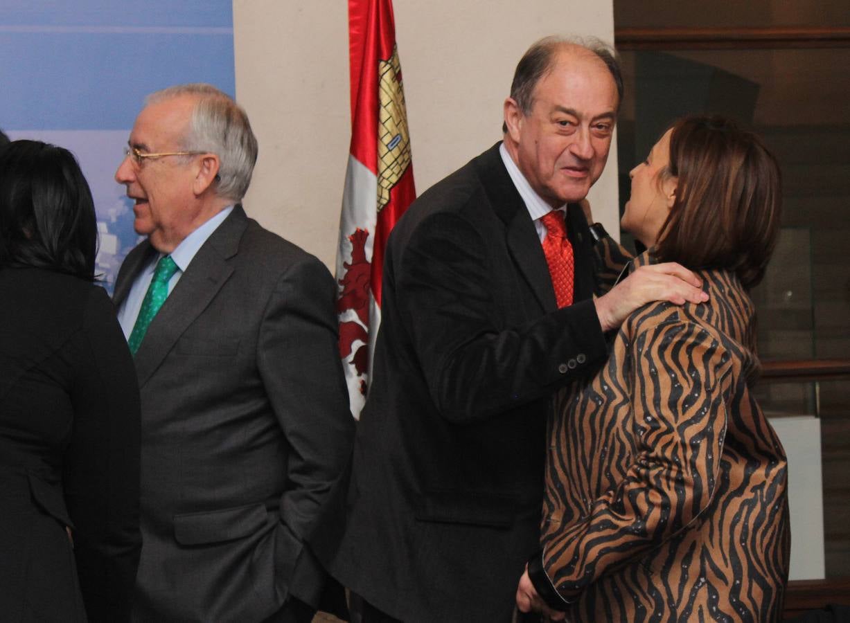 Reunión de la Mesa y la Junta de Portavoces de las Cortes de Castilla y León en la Casa JUnco de Palencia