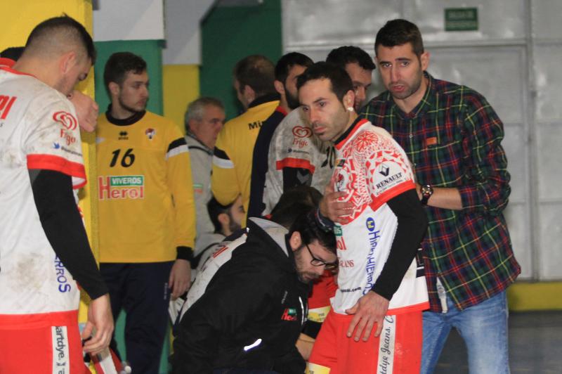 El Viveros Herol BM Nava cae frente al Teucro (28-29)