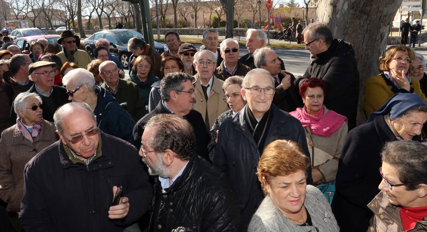 Segovia recuerda con una placa al obispo Antonio Palenzuela