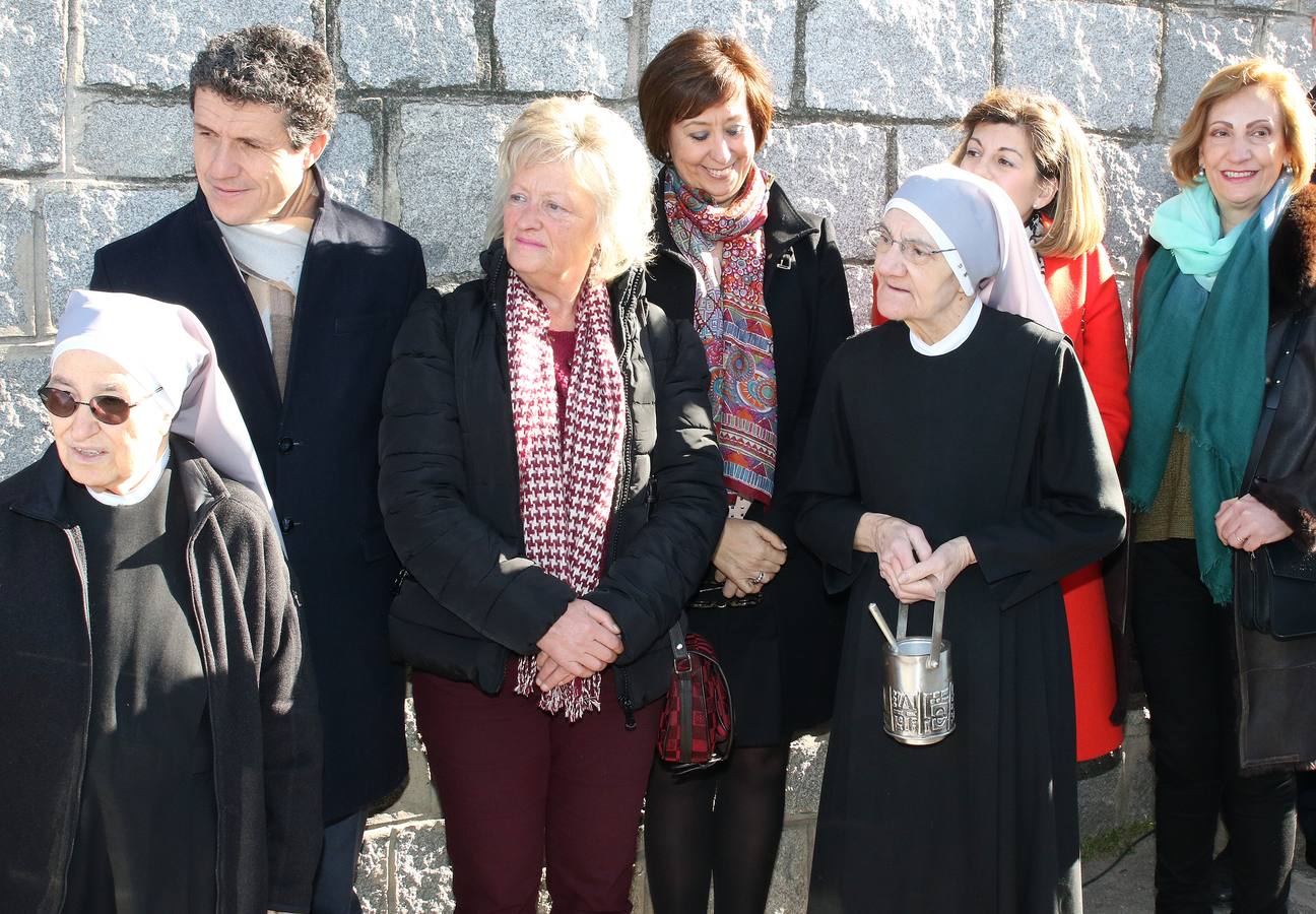 Segovia recuerda con una placa al obispo Antonio Palenzuela