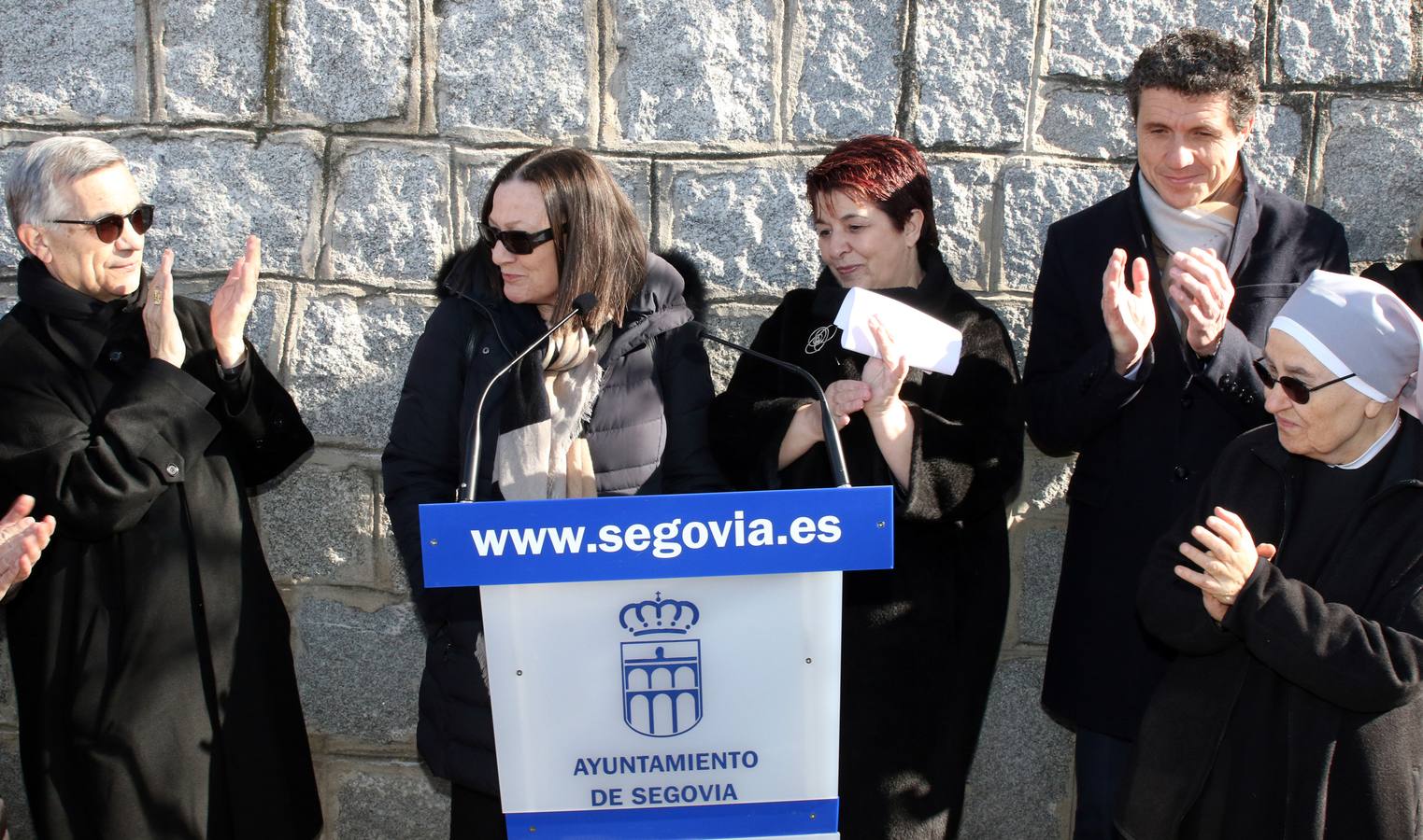 Segovia recuerda con una placa al obispo Antonio Palenzuela