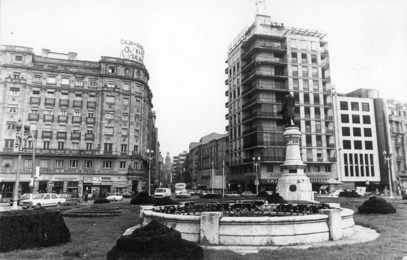 La estatua de José Zorrilla: testigo de la historia