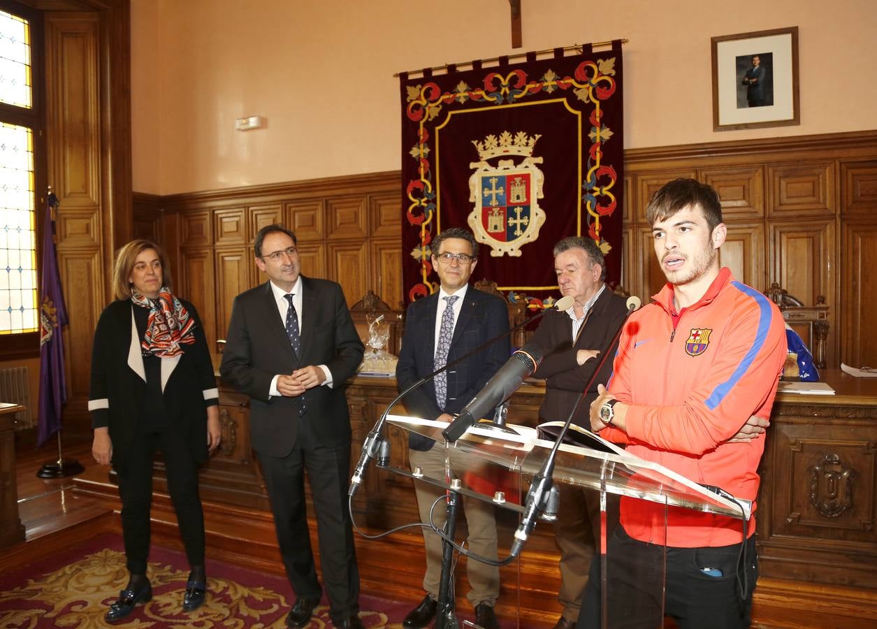 Palencia felicita a su campeón