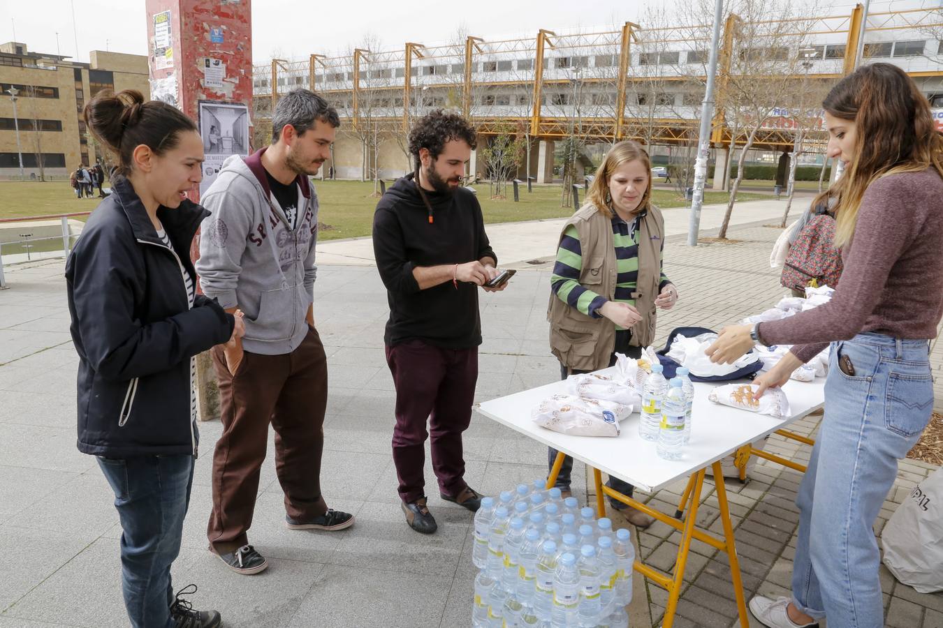 Bocata solidario de Manos Unidas en Salamanca