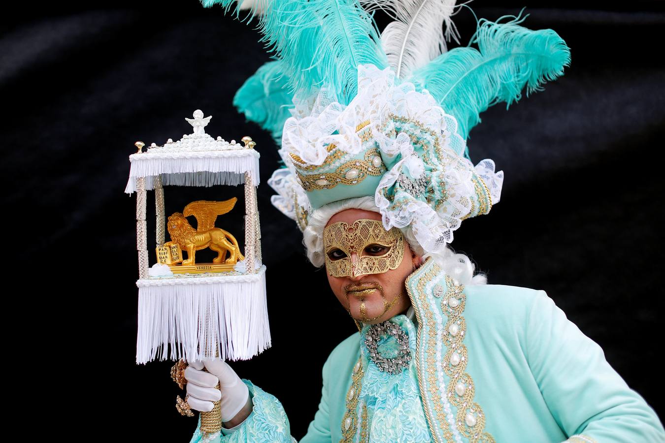 Venecia se llena de máscaras