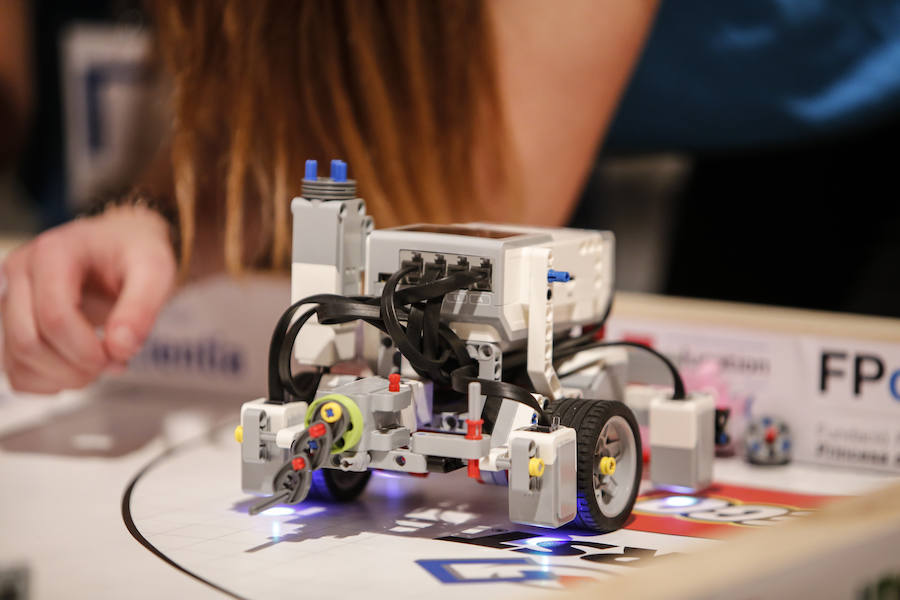 La First Lego League llega a la Universidad de Salamanca