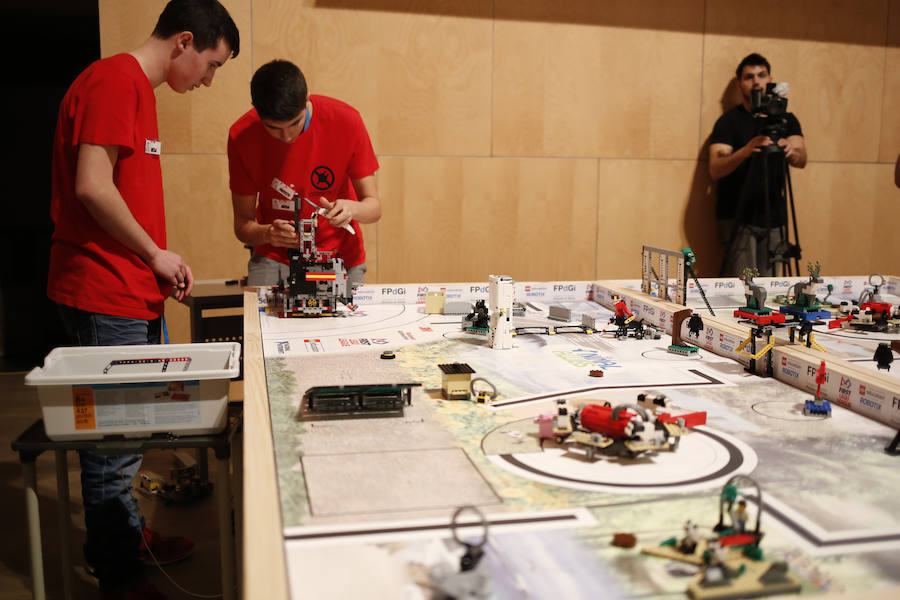 La First Lego League llega a la Universidad de Salamanca