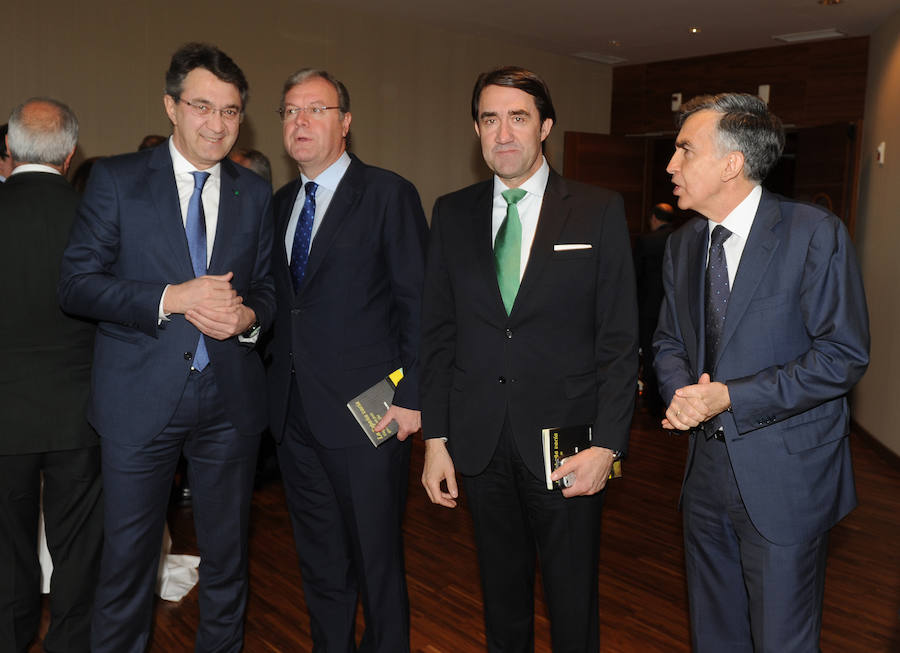 Entrega de medallas en las Cortes de Castilla y León