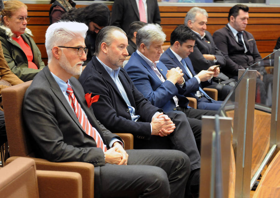 Entrega de medallas en las Cortes de Castilla y León