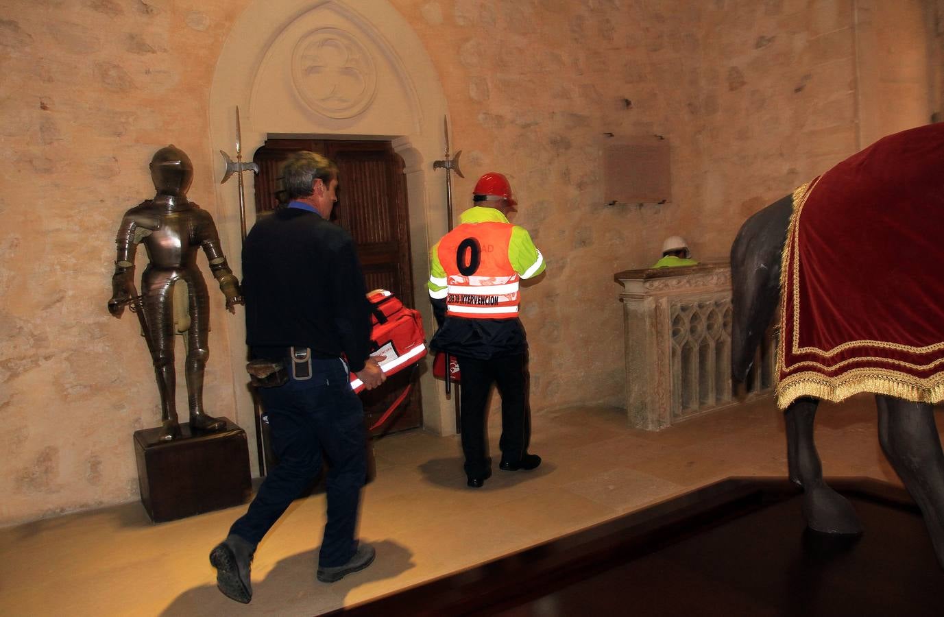 Un simulacro en el Alcázar de Segovia recuerda el incendio que destruyó la fortaleza en 1862