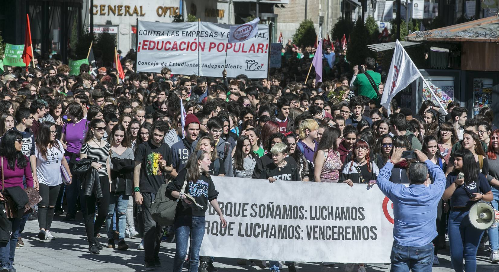 Los estudiantes vallisoletanos salen a la calle