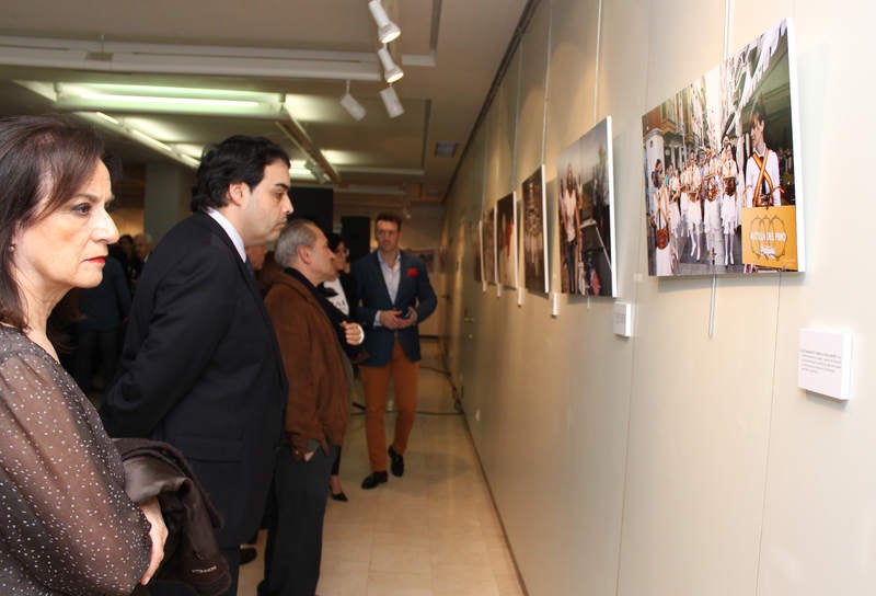 Inauguración de la exposición &#039;Un año en imágenes 2016&#039; de Palencia (1/2)