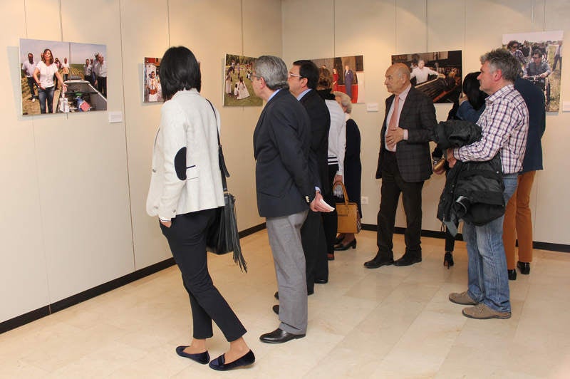 Inauguración de la exposición &#039;Un año en imágenes 2016&#039; de Palencia (1/2)