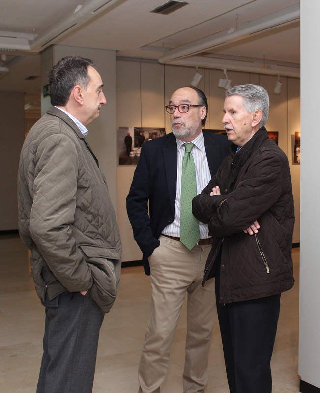 Inauguración de la exposición &#039;Un año en imágenes 2016&#039; de Palencia (1/2)