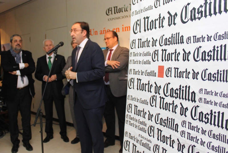 Inauguración de la exposición &#039;Un año en imágenes 2016&#039; de Palencia (1/2)