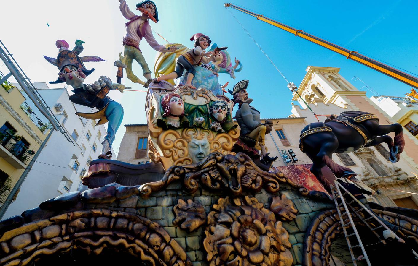 Valencia se llena de Fallas