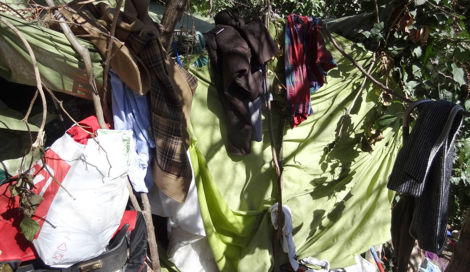 Derribo de chabolas junto a la ribera del Pisuerga