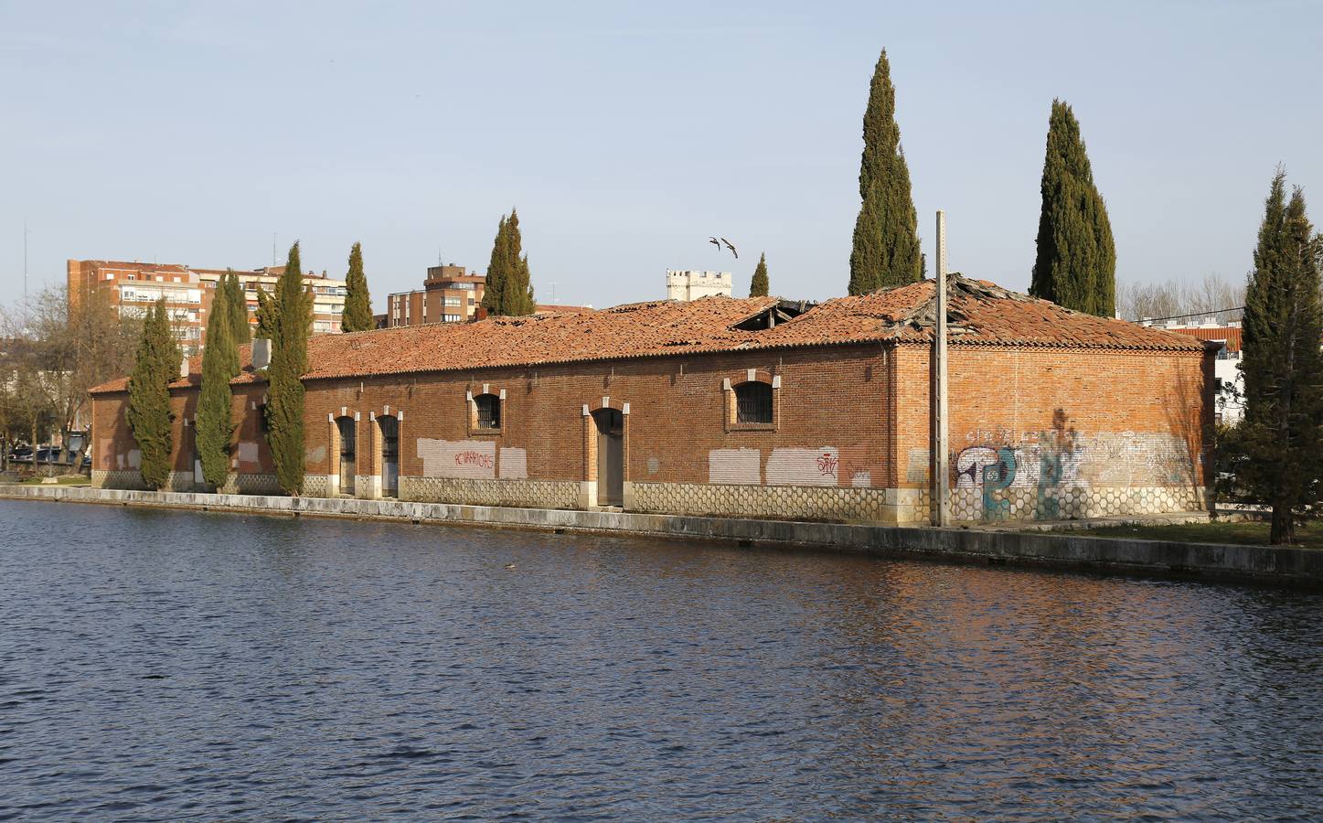 El otro Palencia (II): la dársena del Canal de Castilla