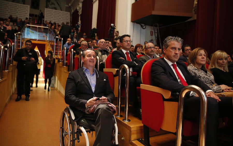 Entrega de la Orden de San Raimundo a Zenón García