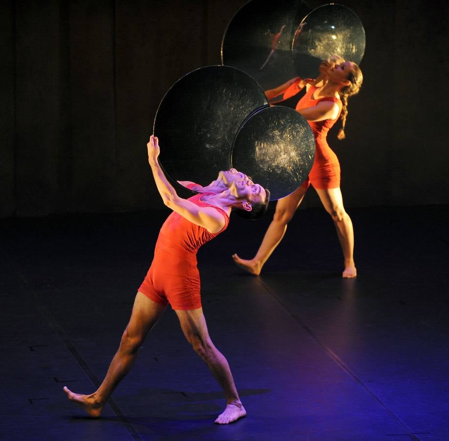 Abracalabradanza llena la sala Concha Velasco del LAVA con el espectáculo infantil &#039;Vuelos&#039;