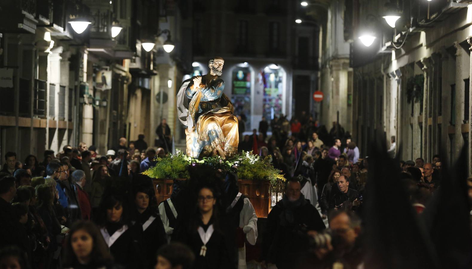 Cofradía de Nuestro Padre Jesús Resucitado, María Santísima de la Alegría y las Lágrimas de San Pedro de Valladolid