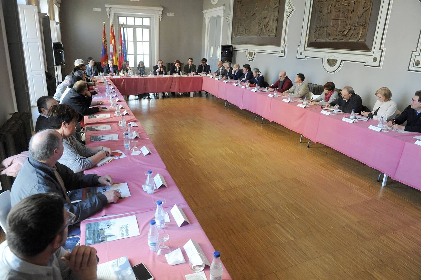 José Antonio de Santiago-Juárez preside en Medina de Rioseco el Consejo de Dirección Abierto