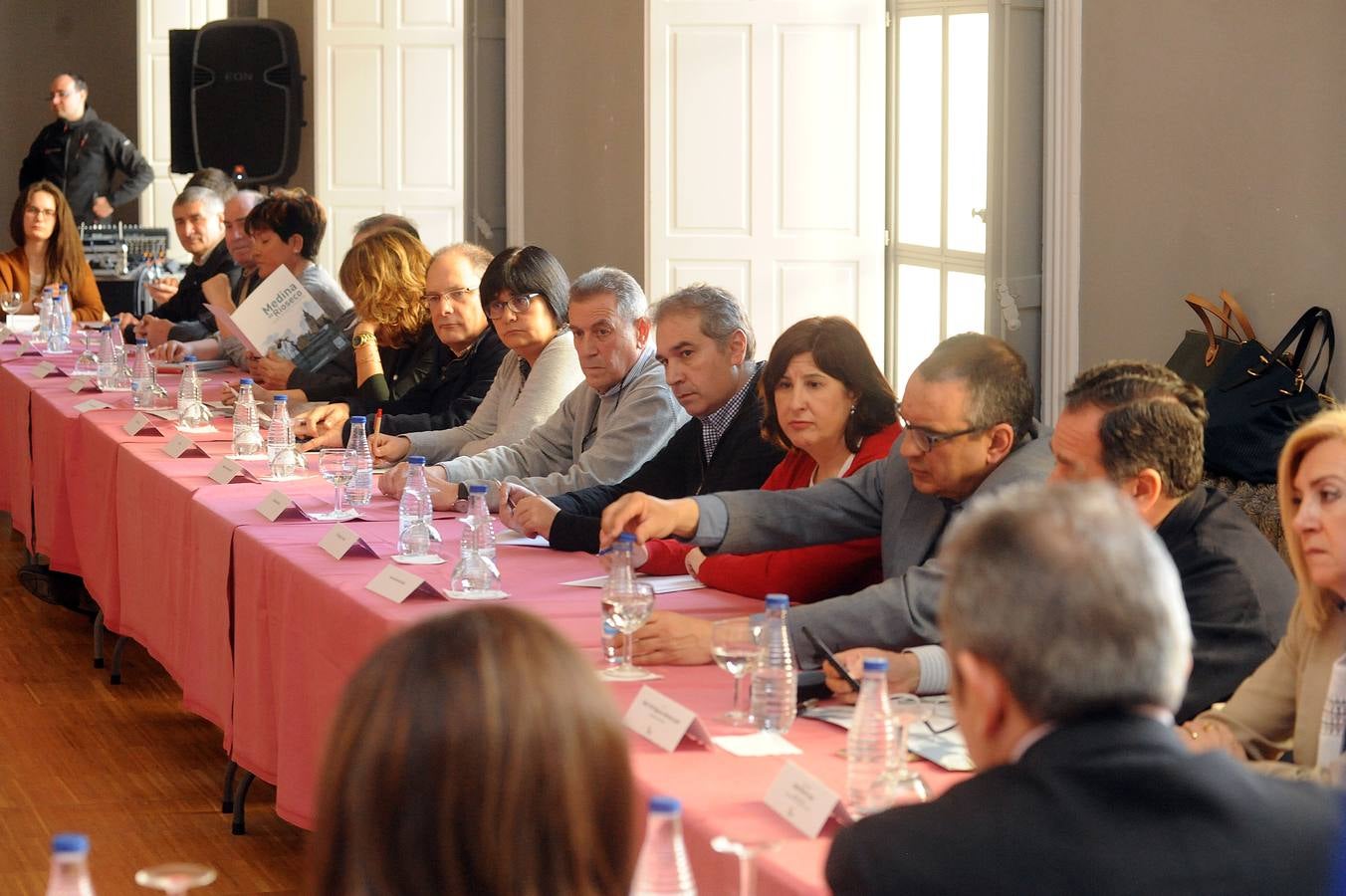José Antonio de Santiago-Juárez preside en Medina de Rioseco el Consejo de Dirección Abierto