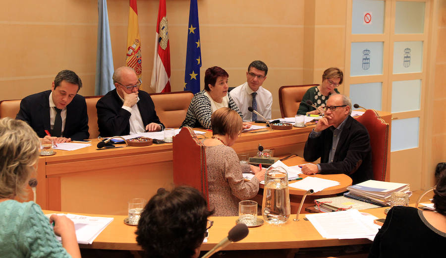 Pleno en el Ayuntamiento de Segovia
