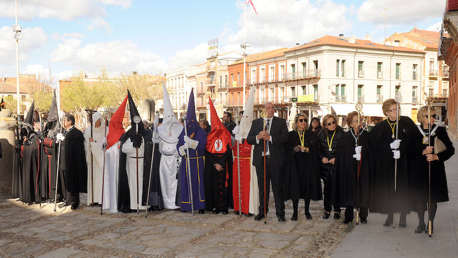 Procesión por la celebración del 450 aniversario de la Archicofradía de las Angustias en Medina