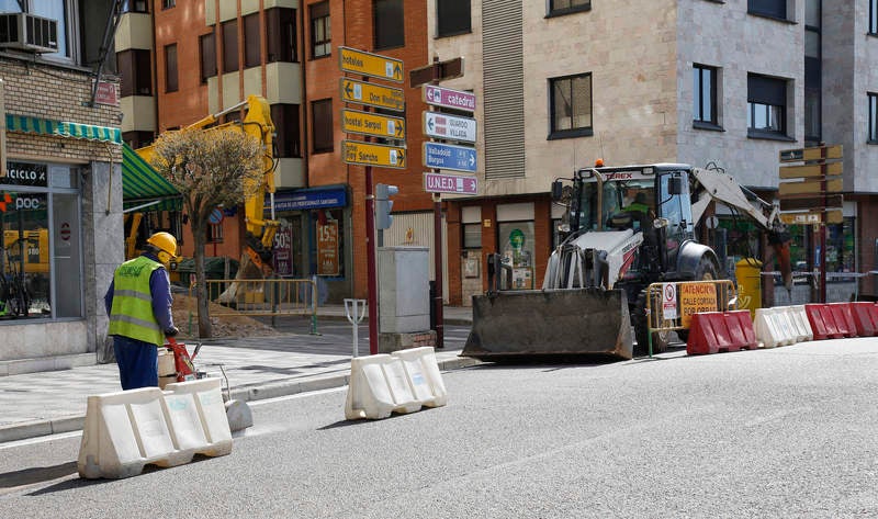 Obras del colector en la avenida Castilla de Palencia