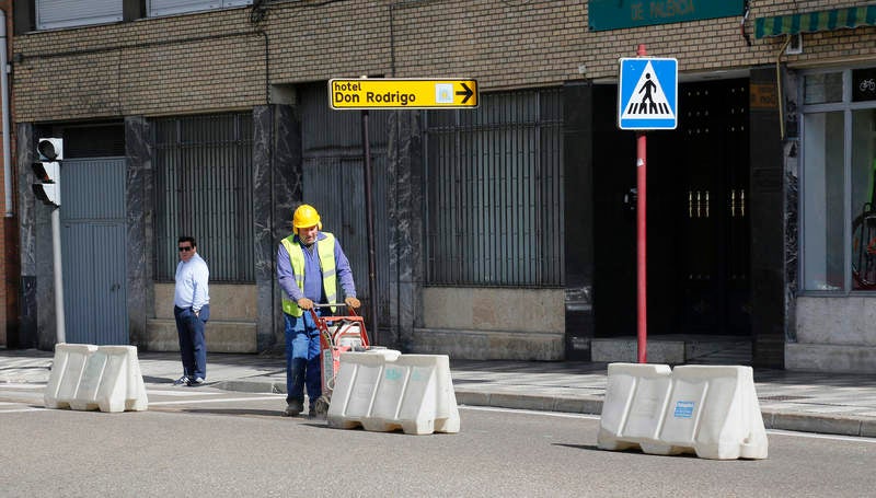Obras del colector en la avenida Castilla de Palencia