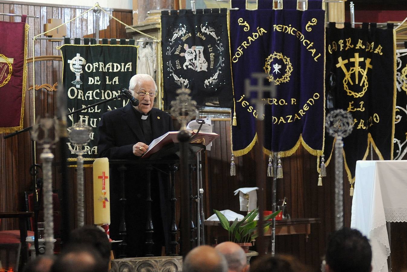 El padre Ángel pregona la Semana Santa de Medina del Campo