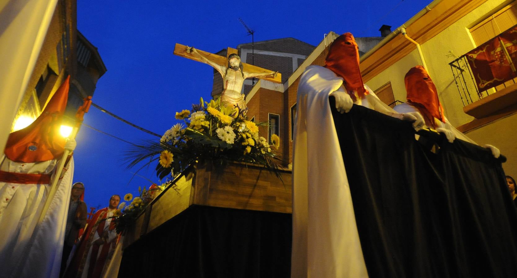 Peregrinación del Santísimo Cristo del Amor y la Meditación de las Siete Palabras en Medina del Campo