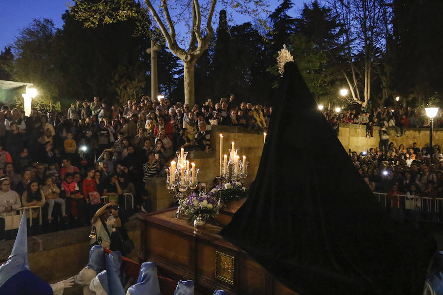 Procesión del Cristo de Los Doctrinos en Salamanca