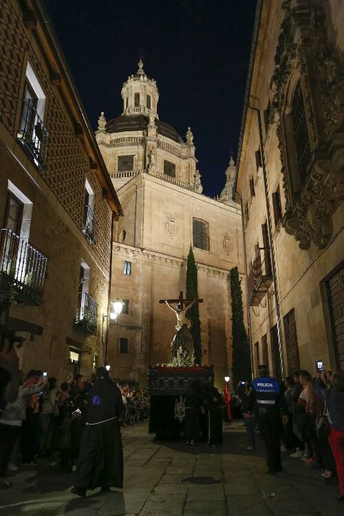 Procesión del Silencio de la Hermandad Universitaria de Salamanca