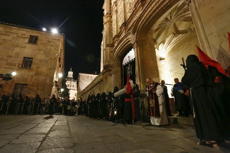 Procesión del Silencio de la Hermandad Universitaria de Salamanca