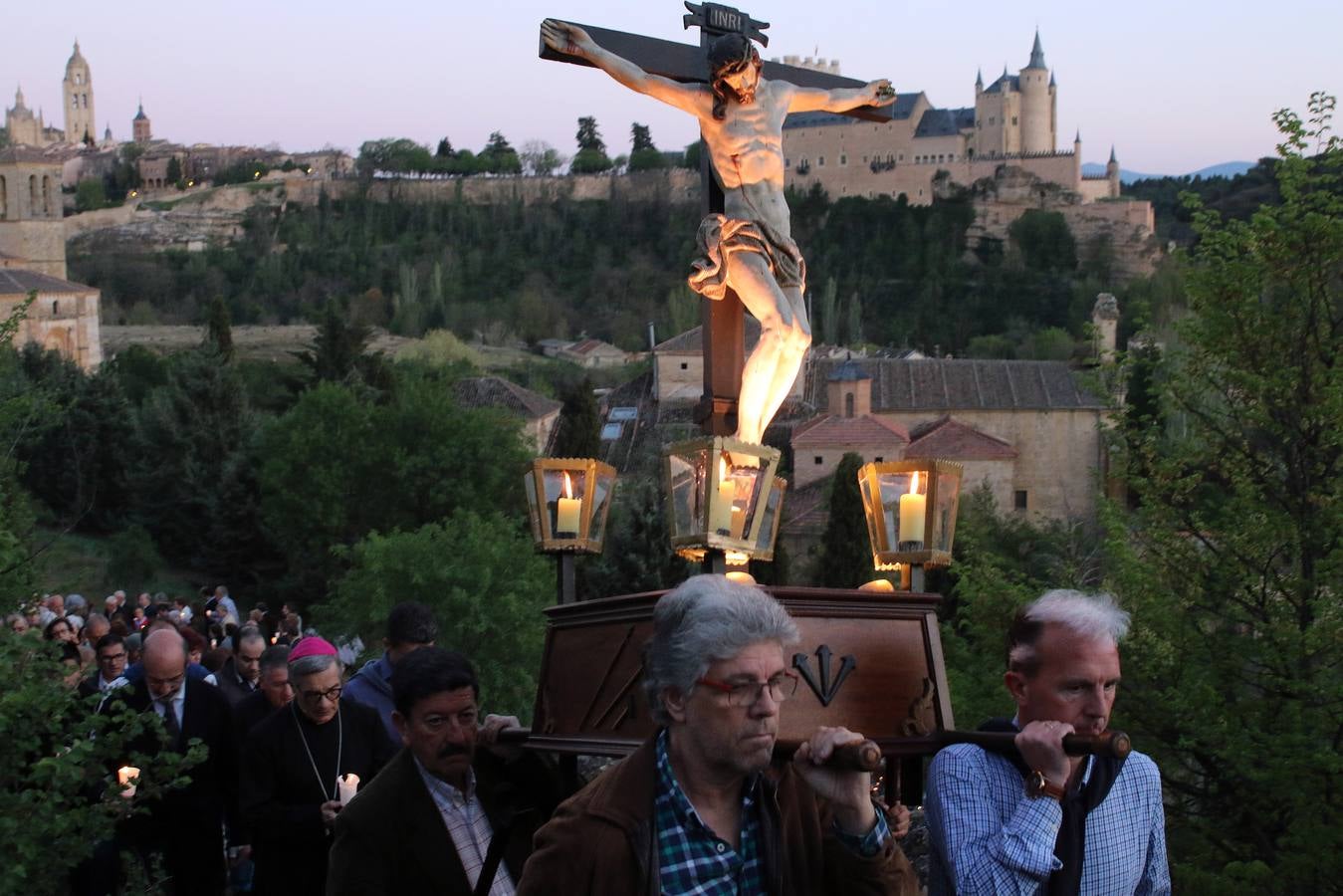 Vía Crucis Penitencial en Segovia