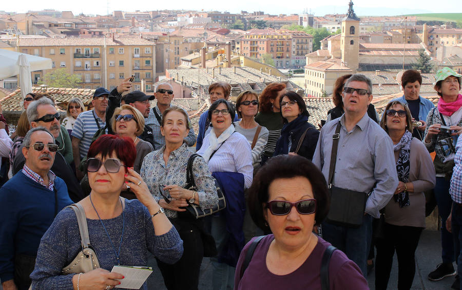 Los turistas llenan Segovia durante el Viernes y el Sábado Santo